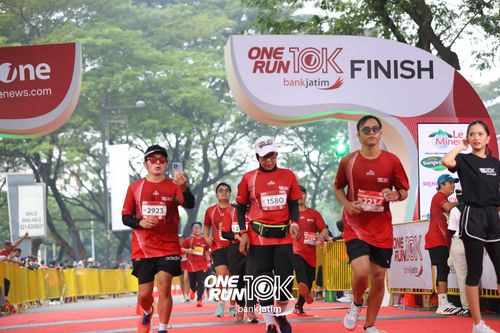 Race photo from ONE RUN 10 K