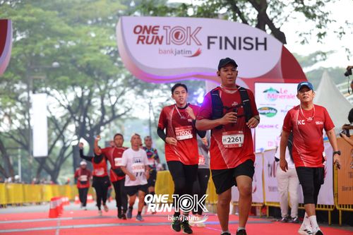 Race photo from ONE RUN 10 K