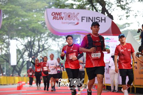 Race photo from ONE RUN 10 K