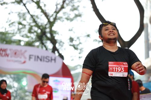Race photo from ONE RUN 10 K
