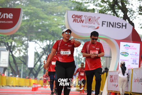 Race photo from ONE RUN 10 K