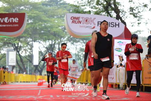 Race photo from ONE RUN 10 K