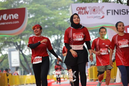 Race photo from ONE RUN 10 K