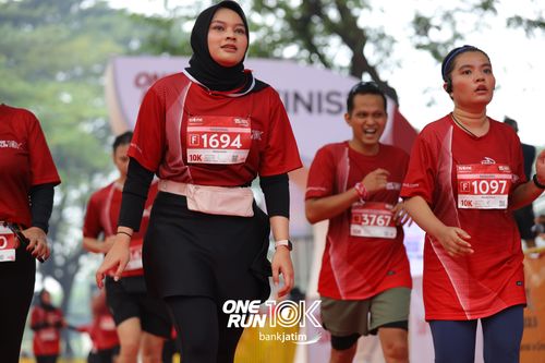 Race photo from ONE RUN 10 K
