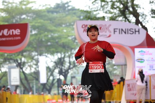 Race photo from ONE RUN 10 K
