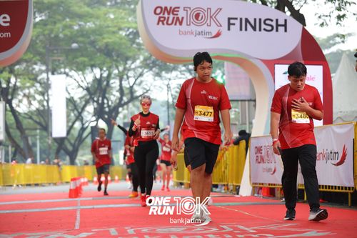 Race photo from ONE RUN 10 K