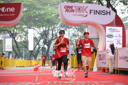 Race photo from ONE RUN 10 K