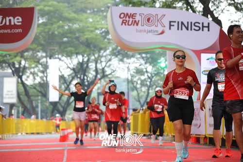 Race photo from ONE RUN 10 K