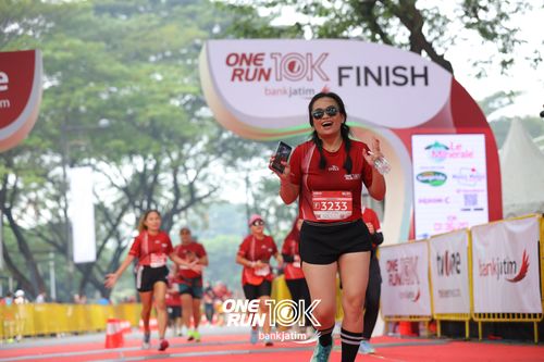 Race photo from ONE RUN 10 K