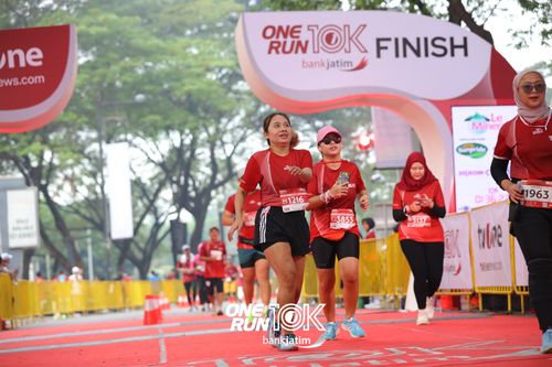 Race photo from ONE RUN 10 K