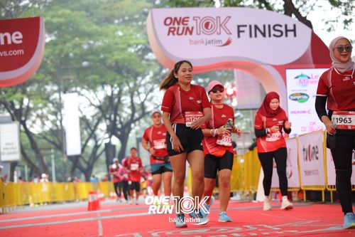 Race photo from ONE RUN 10 K