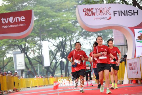 Race photo from ONE RUN 10 K