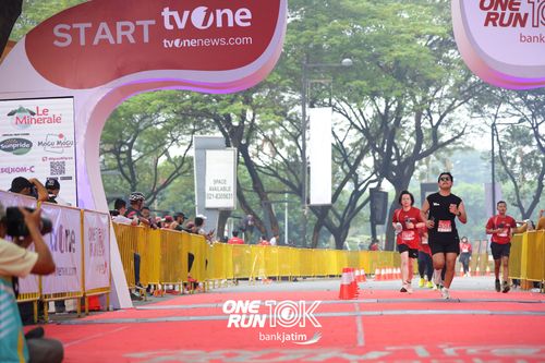 Race photo from ONE RUN 10 K