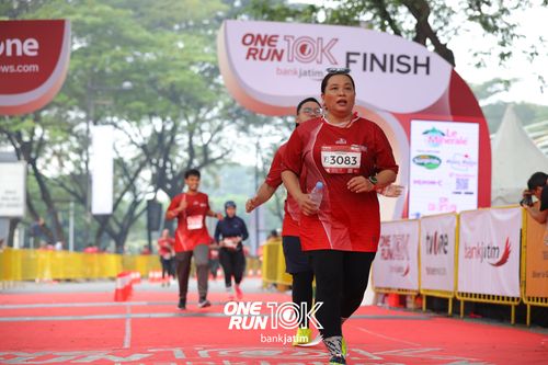 Race photo from ONE RUN 10 K