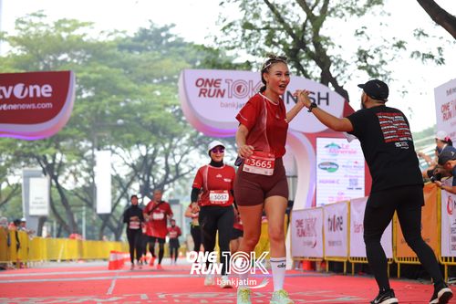 Race photo from ONE RUN 10 K