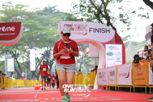 Race photo from ONE RUN 10 K