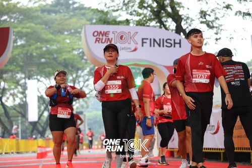 Race photo from ONE RUN 10 K
