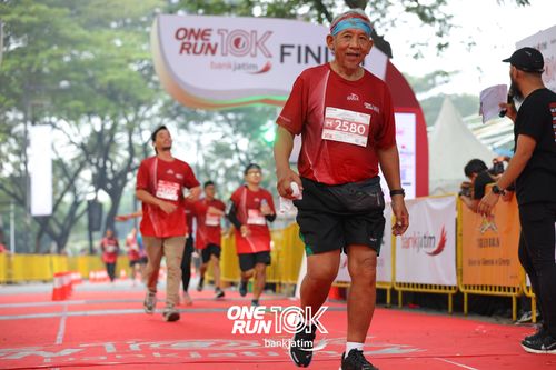 Race photo from ONE RUN 10 K