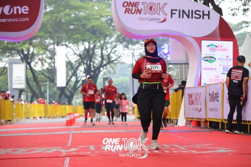 Race photo from ONE RUN 10 K
