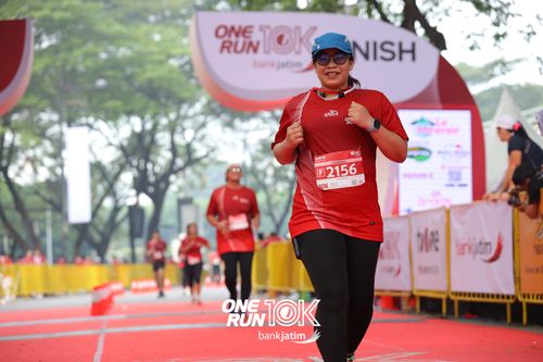Race photo from ONE RUN 10 K