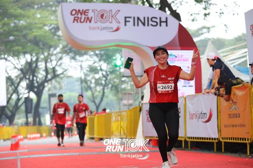 Race photo from ONE RUN 10 K