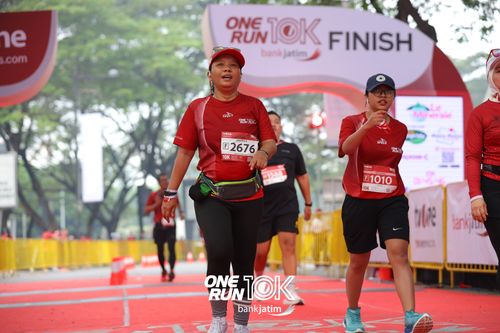 Race photo from ONE RUN 10 K