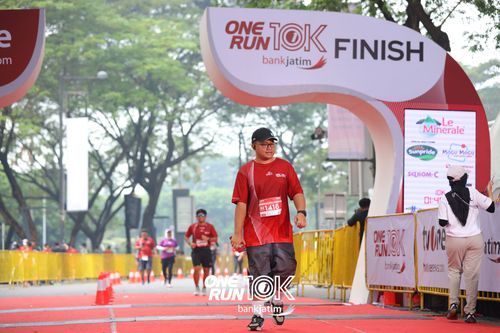 Race photo from ONE RUN 10 K