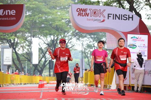 Race photo from ONE RUN 10 K