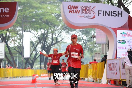 Race photo from ONE RUN 10 K