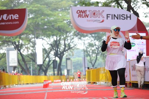 Race photo from ONE RUN 10 K