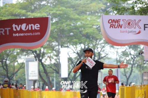 Race photo from ONE RUN 10 K