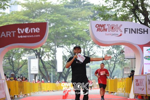 Race photo from ONE RUN 10 K