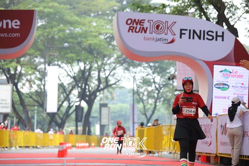 Race photo from ONE RUN 10 K