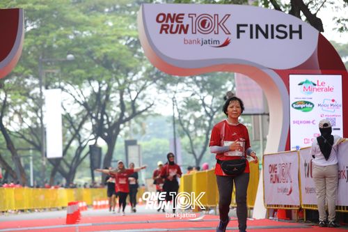 Race photo from ONE RUN 10 K
