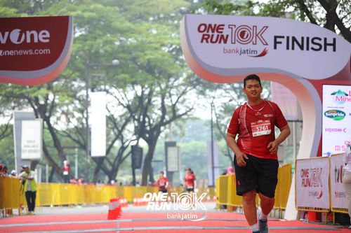 Race photo from ONE RUN 10 K
