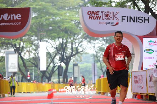 Race photo from ONE RUN 10 K