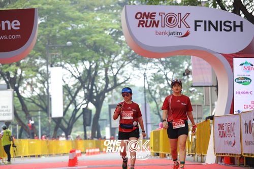 Race photo from ONE RUN 10 K