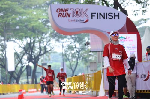 Race photo from ONE RUN 10 K