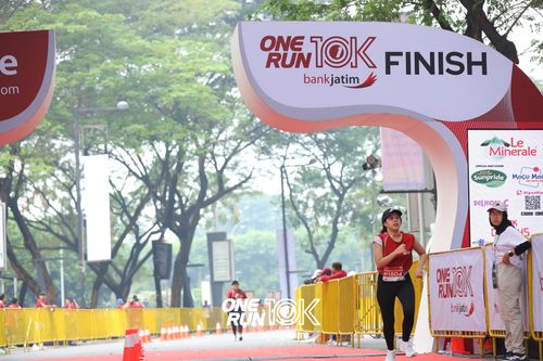 Race photo from ONE RUN 10 K