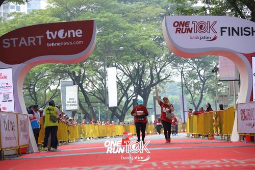 Race photo from ONE RUN 10 K