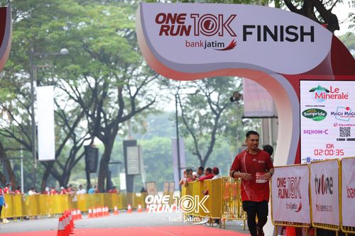 Race photo from ONE RUN 10 K