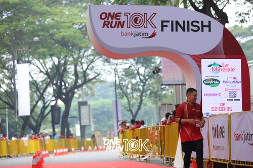 Race photo from ONE RUN 10 K