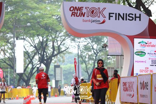 Race photo from ONE RUN 10 K