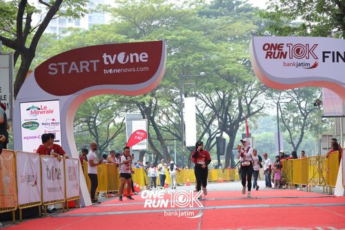 Race photo from ONE RUN 10 K