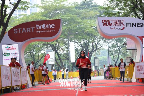 Race photo from ONE RUN 10 K