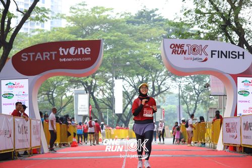 Race photo from ONE RUN 10 K