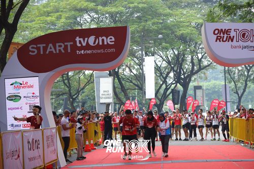 Race photo from ONE RUN 10 K