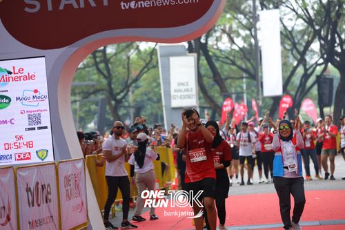 Race photo from ONE RUN 10 K
