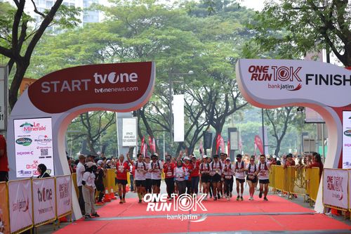 Race photo from ONE RUN 10 K