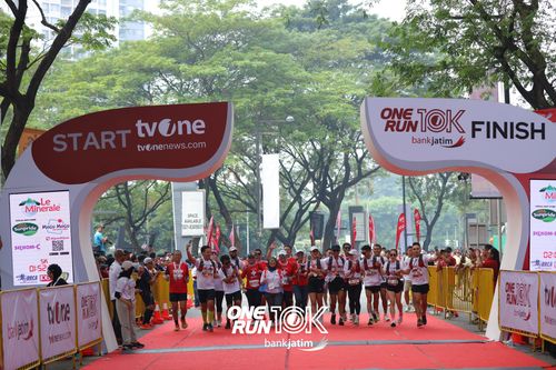 Race photo from ONE RUN 10 K
